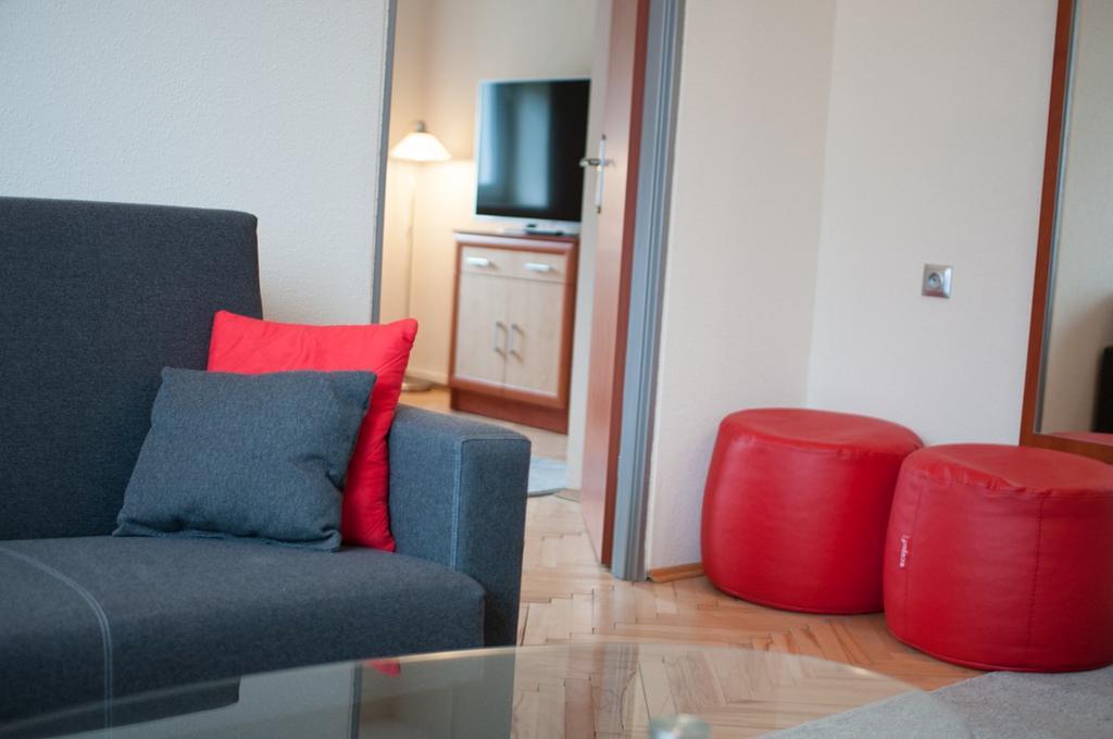 Hotel Komes Skarzysko-Kamienna Bagian luar foto